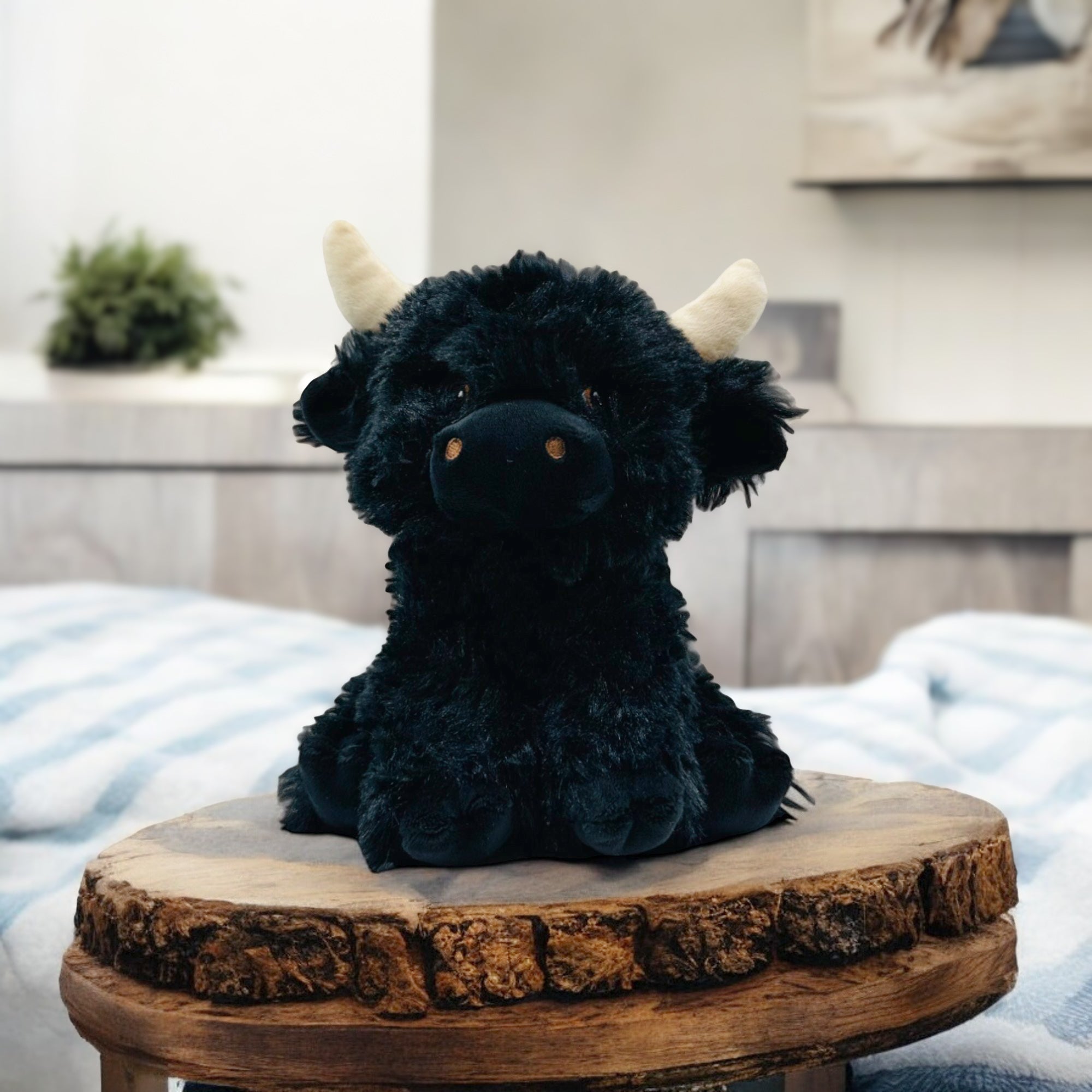 Highland Cow Sift Toy - Black