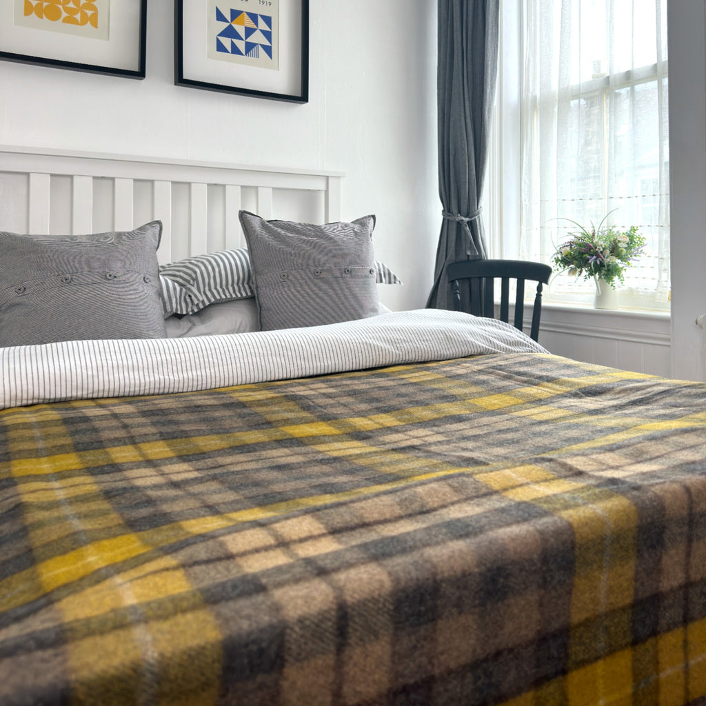 Natural Buchanan - 100% Recycled Wool Tartan King Size Blanket